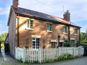 Aqueduct Cottage